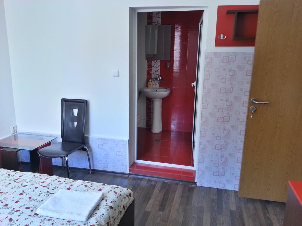 Guest House Zora 벨로그라드첵 외부 사진