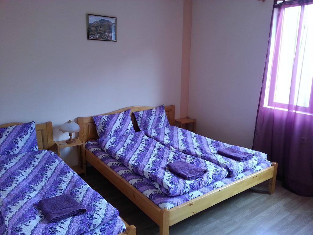 Guest House Zora 벨로그라드첵 외부 사진