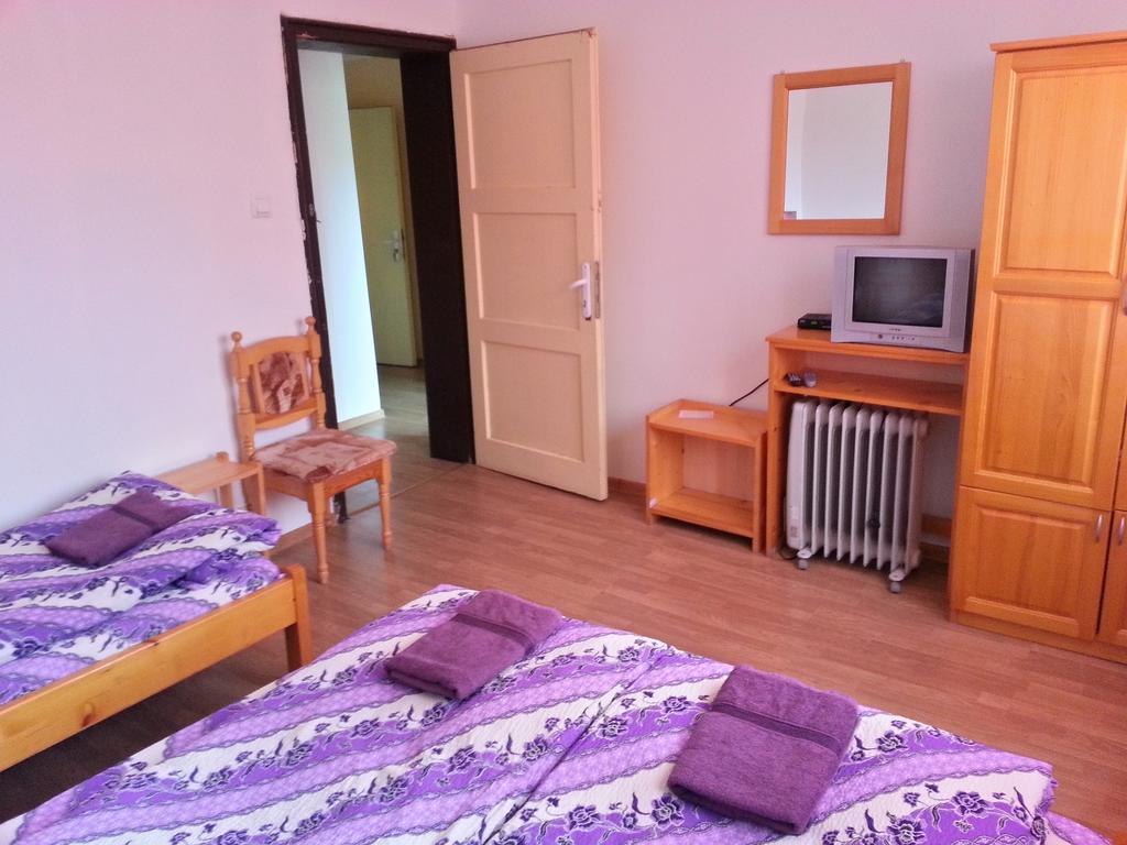 Guest House Zora 벨로그라드첵 외부 사진