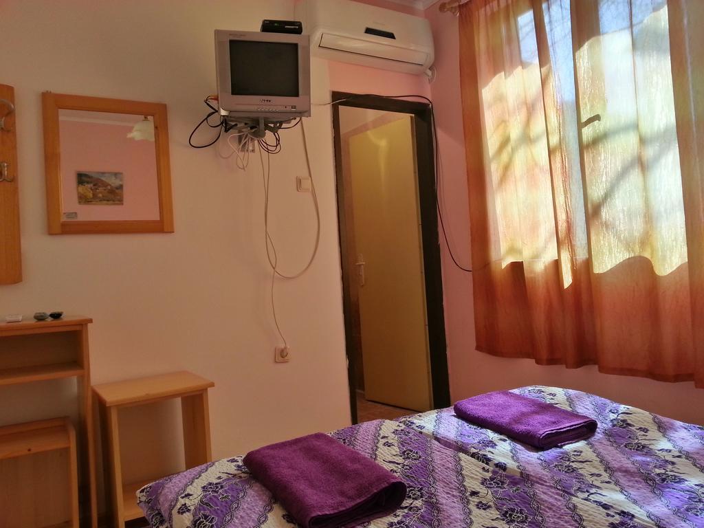 Guest House Zora 벨로그라드첵 외부 사진