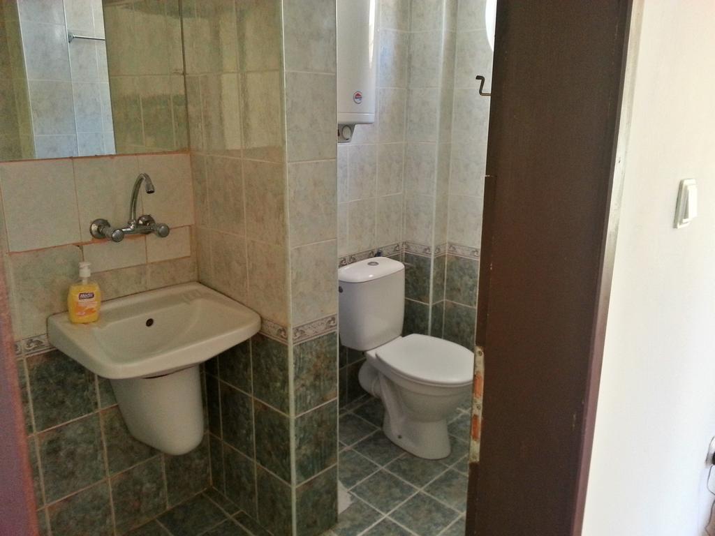 Guest House Zora 벨로그라드첵 외부 사진