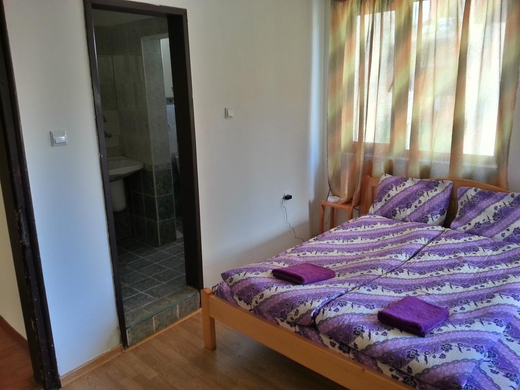 Guest House Zora 벨로그라드첵 외부 사진